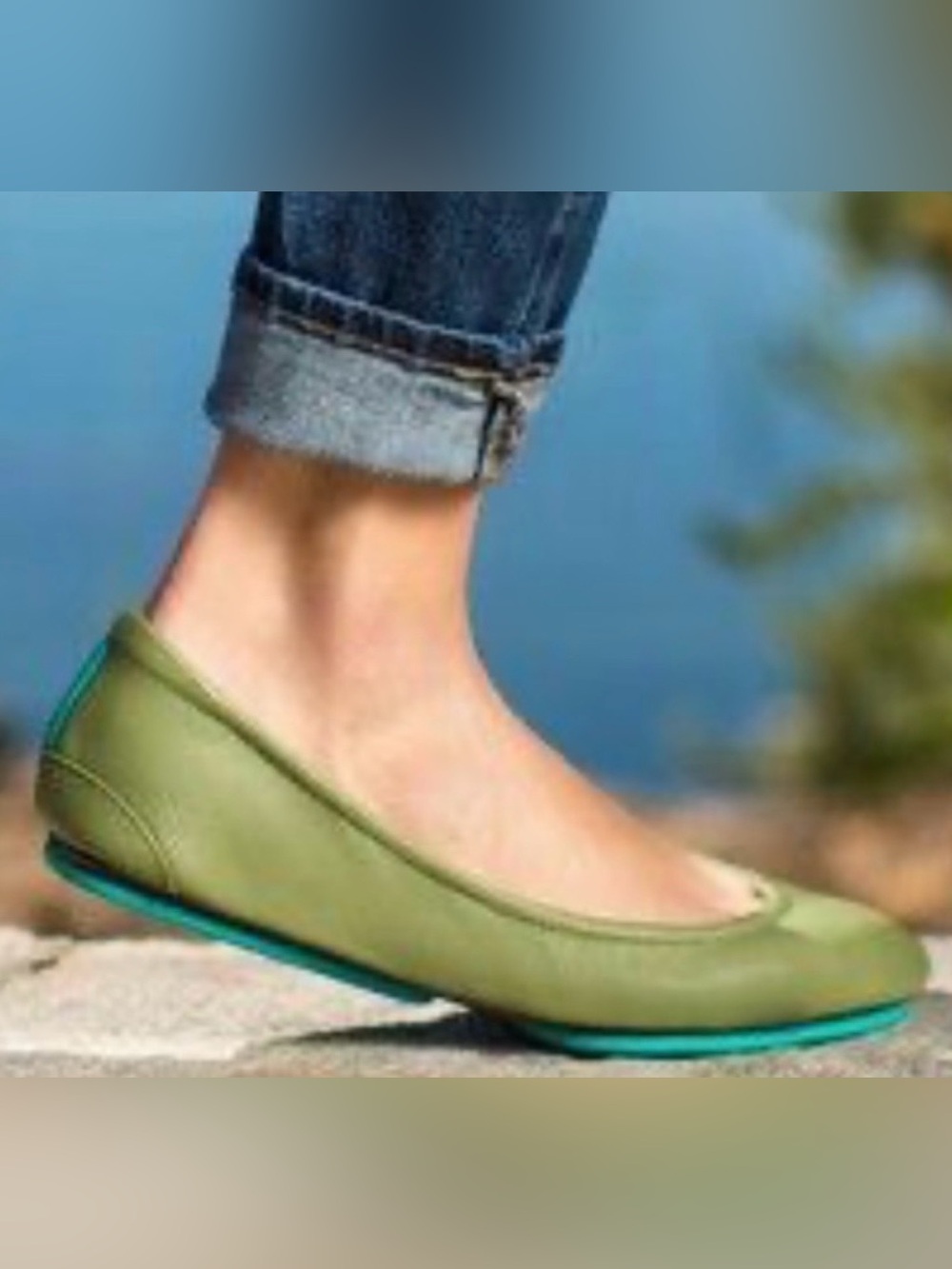 TIEKS By Gavrieli Olive Green Leather Ballet Flats . Size 7